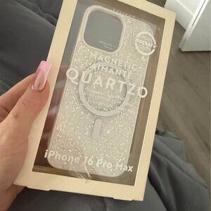 Magnetic Quartz iPhone 16 Pro Max Case - Silver Glitter